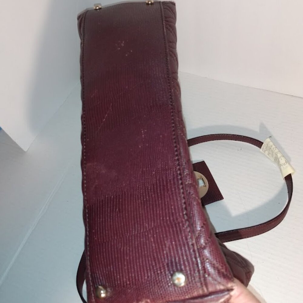 Kate Spade New York: Large double handle Handbag with green care card. - Picture 8 of 9